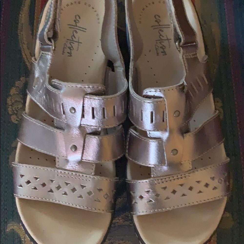 Bronze leather sandal